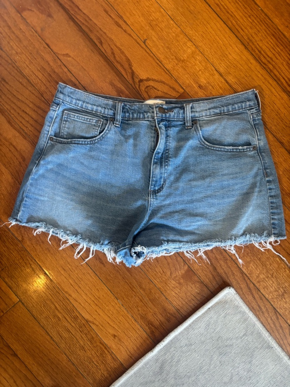 Universal Thread Light Blue Frayed Hem Denim Shorts